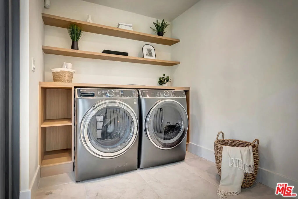 656 Huntley Drive 102, West Hollywood, California 90069 home-pic-36